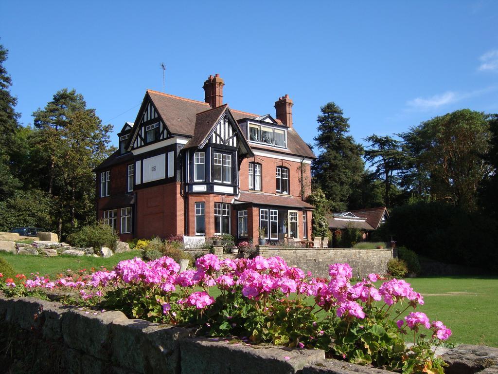 Woodlands Bed & Breakfast Barnt Green Esterno foto